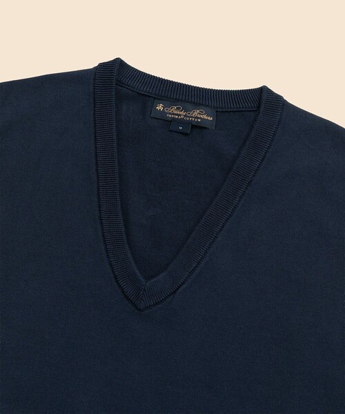 BROOKS BROTHERS(ブルックスブラザーズ)の「スーピマコットン Vネックベスト(ベスト・メンズ・ネイビー/ベージュ・SMALL/MEDIUM/LARGE/X-SMALL)」の3枚目の写真
