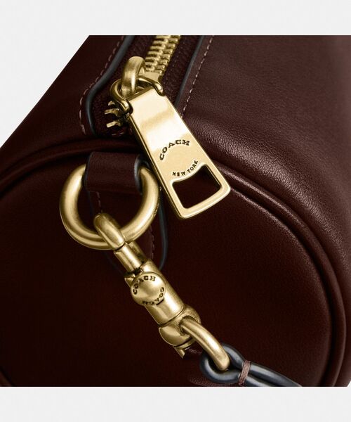 COACH（コーチ）の「バレル バッグ（ショルダーバッグ・レディース・ブラウン系その他・ONE）」の10枚目の写真