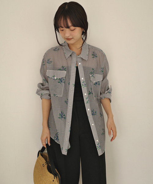 SLOBE IENA(スローブイエナ)の「Margaux Dereume × SLOBE cotton silk mix シャツ(シャツ/ブラウス・レディース・ブルー/ブラック系その他・FREE)」の9枚目の写真