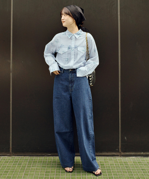 SLOBE IENA(スローブイエナ)の「Margaux Dereume × SLOBE cotton silk mix シャツ(シャツ/ブラウス・レディース・ブルー/ブラック系その他・FREE)」の18枚目の写真