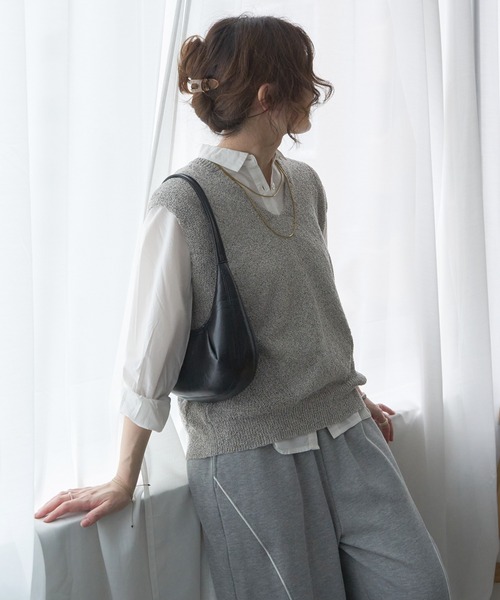 LBC（エルビーシー）の「ミニブークレ2WAYジレ（ニット/セーター・レディース・ブルー/その他1/チャコール/ベージュ・M）」の8枚目の写真