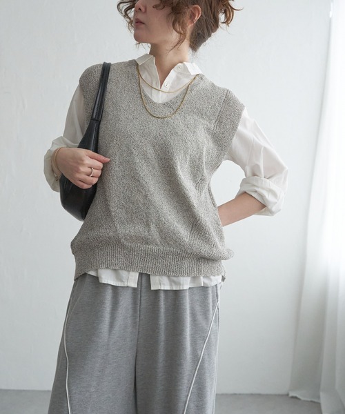 LBC（エルビーシー）の「ミニブークレ2WAYジレ（ニット/セーター・レディース・ブルー/その他1/チャコール/ベージュ・M）」の15枚目の写真