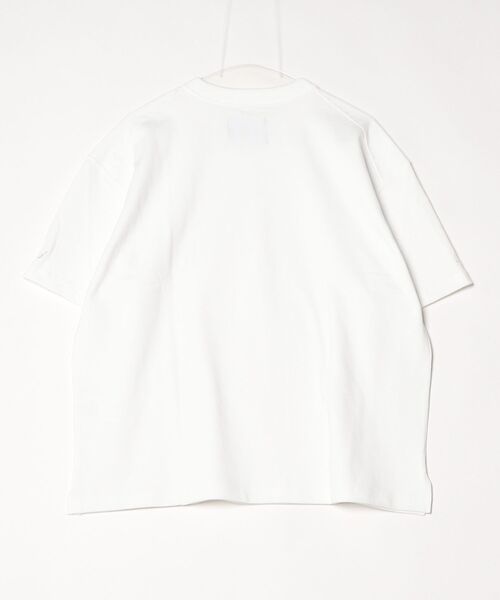 NEW BALANCE（ニューバランス）の「NB GREY プレミアムTシャツ（Tシャツ/カットソー・メンズ・ホワイト/ブラック/ダークブラック・X-LARGE/LARGE/MEDIUM/SMALL/XX-LARGE）」の4枚目の写真