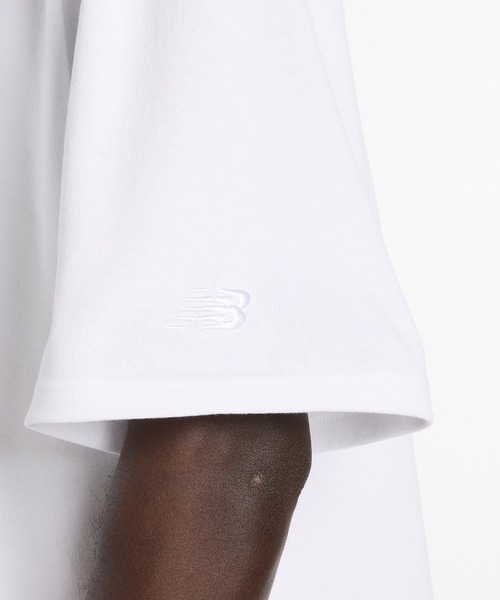 NEW BALANCE（ニューバランス）の「NB GREY プレミアムTシャツ（Tシャツ/カットソー・メンズ・ホワイト/ブラック/ダークブラック・X-LARGE/LARGE/MEDIUM/SMALL/XX-LARGE）」の16枚目の写真