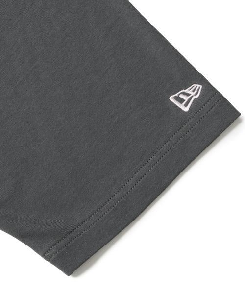 NEW ERA(ニューエラ)の「NEW ERA/ニューエラ 半袖Tシャツ メンズ SS OS CT TEEO ARCHIVE GRA 14856672(Tシャツ/カットソー・メンズ・ダークグレー・L/XXL/XL/M)」の6枚目の写真