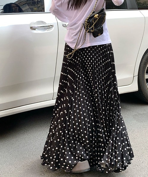 Doula Doula（ドゥーラドゥーラ）の「プリントプリーツロングスカート（スカート・レディース・ベージュ/ブラック・FREE）」の8枚目の写真