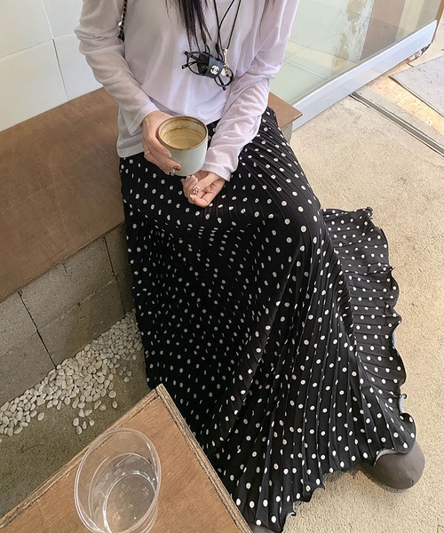 Doula Doula（ドゥーラドゥーラ）の「プリントプリーツロングスカート（スカート・レディース・ベージュ/ブラック・FREE）」の11枚目の写真