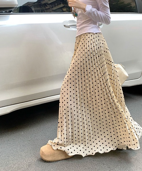 Doula Doula（ドゥーラドゥーラ）の「プリントプリーツロングスカート（スカート・レディース・ベージュ/ブラック・FREE）」の17枚目の写真