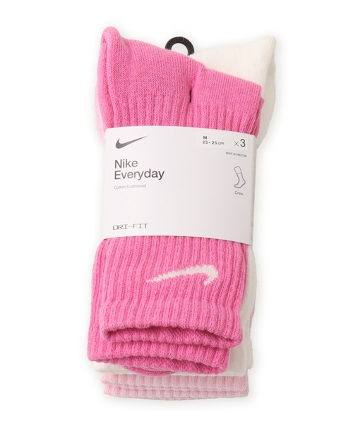 NIKE(ナイキ)の「NIKE U NK EVERYDAY CUSHION CREW SOCKS 3PR / ナイキ 3P エブリデイ クッション クルー ソックス【SP】(ソックス/靴下・レディース・マルチ・23-25)」の2枚目の写真