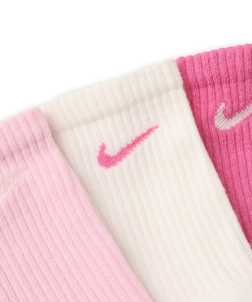 NIKE(ナイキ)の「NIKE U NK EVERYDAY CUSHION CREW SOCKS 3PR / ナイキ 3P エブリデイ クッション クルー ソックス【SP】(ソックス/靴下・レディース・マルチ・23-25)」の6枚目の写真