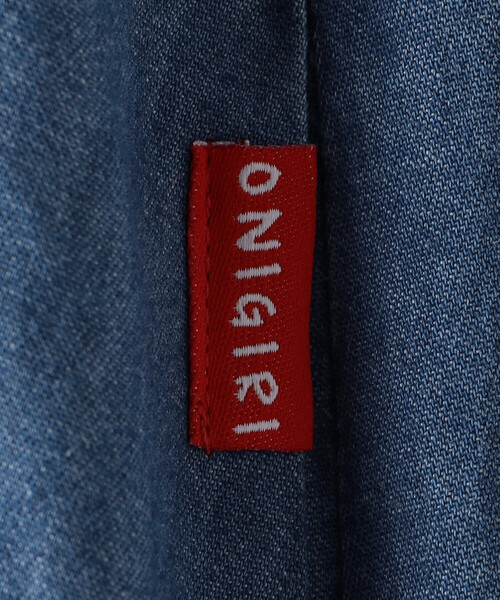 ONIGIRI(オニギリ)の「デニム ノースリーブアッパッパ(ワンピース・レディース・サックスブルー/ブルー・MEDIUM/LARGE)」の16枚目の写真
