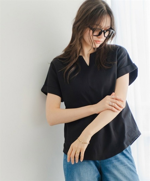 Maison INNESS(メゾンアイネス)の「綿100%バスクキーネックフレンチスリーブプルオーバー(Tシャツ/カットソー・レディース・モカ/チャコールグレー/ブラック・M/S/5L/4L/3L/LL/L)」の15枚目の写真