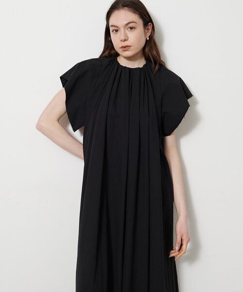 Whim Gazette(ウィムガゼット)の「ギャザータイプライターワンピース(ワンピース・レディース・ブラック/ベージュ・FREE)」の4枚目の写真