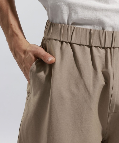 BAYFLOW(ベイフロー)の「テックリネンパンツ【吸水速乾・イージーケア・UVカット・接触冷感】(その他パンツ・メンズ・ブラック/ベージュ/チャコール・MEDIUM/LARGE)」の17枚目の写真