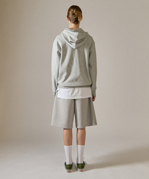 BASIC HOUSE(ベーシックハウス)の「UNI バミューダ ワイド ワンタック 特別綿 6部 ショートパンツ メランジグレー(その他パンツ・メンズ・ミックスグレー・30inch/34inch/36inch/28inch/32inch)」の9枚目の写真