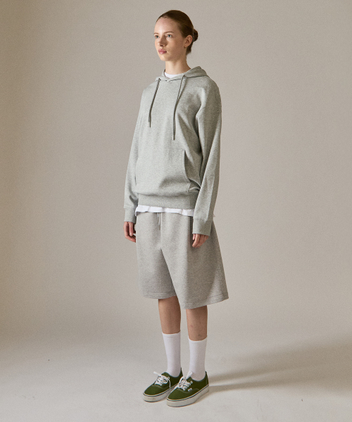 BASIC HOUSE(ベーシックハウス)の「UNI バミューダ ワイド ワンタック 特別綿 6部 ショートパンツ メランジグレー(その他パンツ・メンズ・ミックスグレー・30inch/34inch/36inch/28inch/32inch)」の10枚目の写真