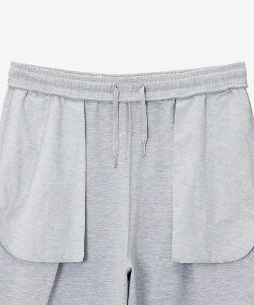 BASIC HOUSE(ベーシックハウス)の「UNI バミューダ ワイド ワンタック 特別綿 6部 ショートパンツ メランジグレー(その他パンツ・メンズ・ミックスグレー・30inch/34inch/36inch/28inch/32inch)」の17枚目の写真