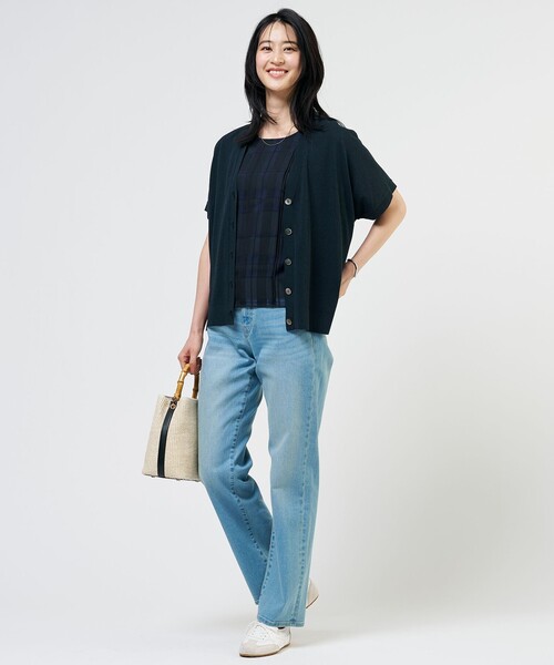 J.PRESS Ladies（J.プレス レディス）の「COOL VIS/CO Vネック カーディガン（カーディガン/ボレロ・レディース・ベージュ系/ネイビー系・SMALL）」の6枚目の写真