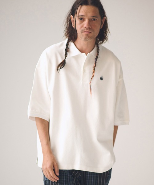 ADAM PATEK(アダムパテック)の「ADAMPATEK/BITE APPLE patch polo shirt/鹿の子ポロシャツ(ポロシャツ・メンズ・グレー/ホワイト/ブラック・1/2)」の1枚目の写真