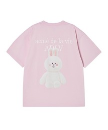 acme de la vie（アクメドラビ）の「【日本未発売/WEB限定】acme de la vie(アクメドラビ)/ラインフレンズ コラボ ベーシック ロゴ Tシャツ 半袖 クルーネック/BASIC LOGO WITH LINE FRIENDS SHORT SLEEVE T-SHIRT（Tシャツ/カットソー）」