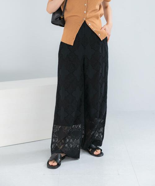 URBAN RESEARCH ROSSO WOMEN(アーバンリサーチ ロッソ)の「パネルレースストレートイージーパンツ(その他パンツ・レディース・ブラック/ホワイト・FREE)」の11枚目の写真
