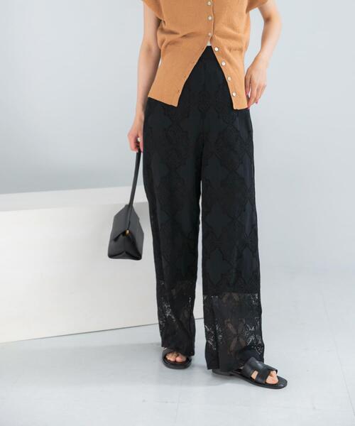 URBAN RESEARCH ROSSO WOMEN(アーバンリサーチ ロッソ)の「パネルレースストレートイージーパンツ(その他パンツ・レディース・ブラック/ホワイト・FREE)」の12枚目の写真