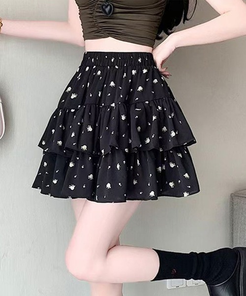leune(ルネ)の「フラワーティアードスカート(スカート・レディース・ブラック/オフホワイト・FREE)」の13枚目の写真