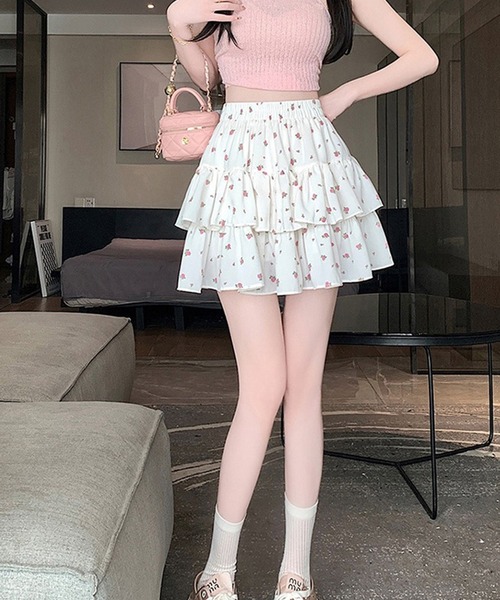 leune(ルネ)の「フラワーティアードスカート(スカート・レディース・ブラック/オフホワイト・FREE)」の14枚目の写真