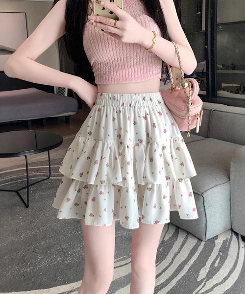 leune(ルネ)の「フラワーティアードスカート(スカート・レディース・ブラック/オフホワイト・FREE)」の16枚目の写真