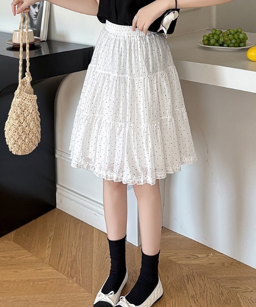 Vipoa(ヴィポア)の「Polka Dot Frill Midi Skirt(スカート・レディース・ブラック/ホワイト・FREE)」の2枚目の写真