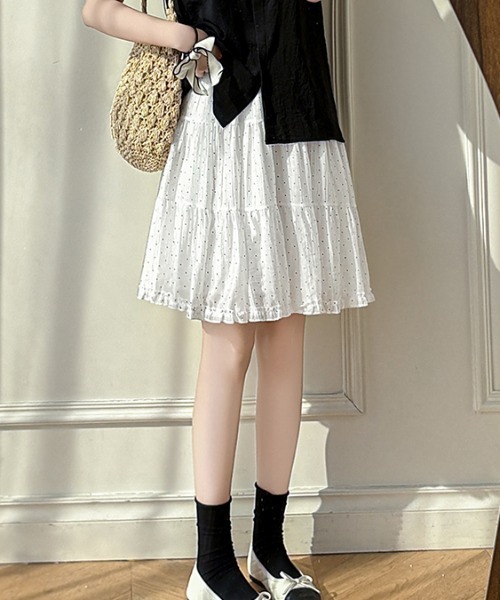 Vipoa(ヴィポア)の「Polka Dot Frill Midi Skirt(スカート・レディース・ブラック/ホワイト・FREE)」の10枚目の写真