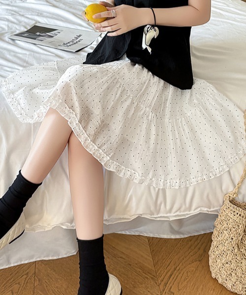Vipoa(ヴィポア)の「Polka Dot Frill Midi Skirt(スカート・レディース・ブラック/ホワイト・FREE)」の5枚目の写真