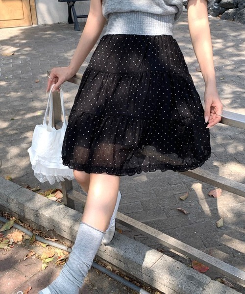 Vipoa(ヴィポア)の「Polka Dot Frill Midi Skirt(スカート・レディース・ブラック/ホワイト・FREE)」の20枚目の写真