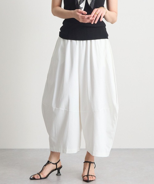 Futier land(フューティアランド)の「カーブパンツ(その他パンツ・レディース・ホワイト/ネイビー・MEDIUM)」の2枚目の写真