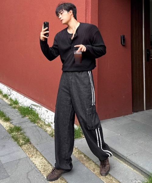 NOWLE(ノウル)の「【NOWLE】5ボタン サーマルテクスチャー リラックス ヘンリーネック 長袖Tシャツ(Tシャツ/カットソー・メンズ・ブラック/ホワイト/グレー・X-LARGE/SMALL/MEDIUM/LARGE)」の15枚目の写真