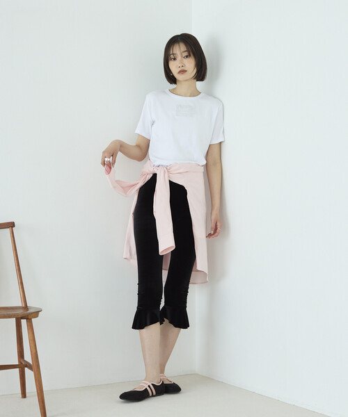 Firsthand(ファーストハンド)の「Firsthand/ファーストハンド レース アップリケ コットンモダールTシャツ(Tシャツ/カットソー・レディース・ブラック/オフホワイト/ネイビー・FREE)」の15枚目の写真