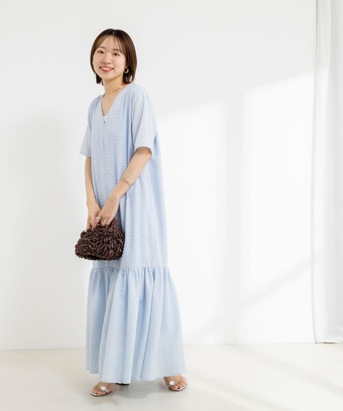 NOLLEY’S(ノーリーズ)の「ウォッシャブルジオメトリック柄ワンピース(ワンピース・レディース・ブラック/サックスブルー・FREE)」の3枚目の写真