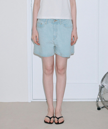 High-Waist Crop Denim (Light Blue)
