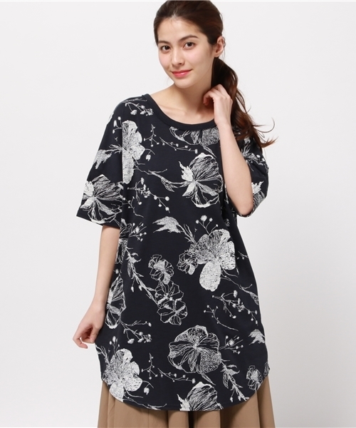 OUTLET（アウトレット）の「【Discoat】TCスラブ発泡花柄チュニック（Tシャツ/カットソー・レディース・オフホワイト/ネイビー・LARGE/MEDIUM）」の2枚目の写真