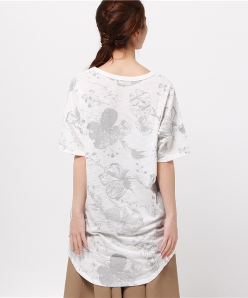 OUTLET（アウトレット）の「【Discoat】TCスラブ発泡花柄チュニック（Tシャツ/カットソー・レディース・オフホワイト/ネイビー・LARGE/MEDIUM）」の5枚目の写真