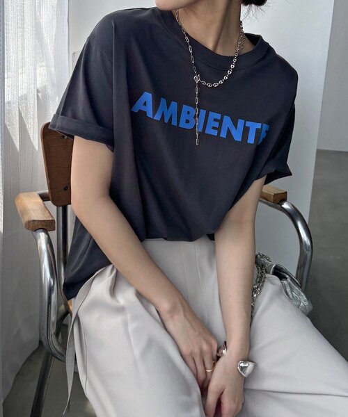 DouDou(ドゥドゥ)の「AMBIENTEロゴTEE(Tシャツ/カットソー・レディース・グレイッシュベージュ/オフホワイト/チャコールグレー・FREE)」の2枚目の写真