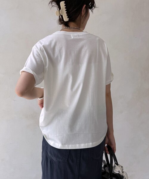 DouDou(ドゥドゥ)の「AMBIENTEロゴTEE(Tシャツ/カットソー・レディース・グレイッシュベージュ/オフホワイト/チャコールグレー・FREE)」の13枚目の写真