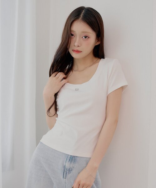 Chico(チコ)の「ロゴプレートチビT(Tシャツ/カットソー・レディース・ホワイト系その他2/ホワイト/ブラック・FREE)」の14枚目の写真