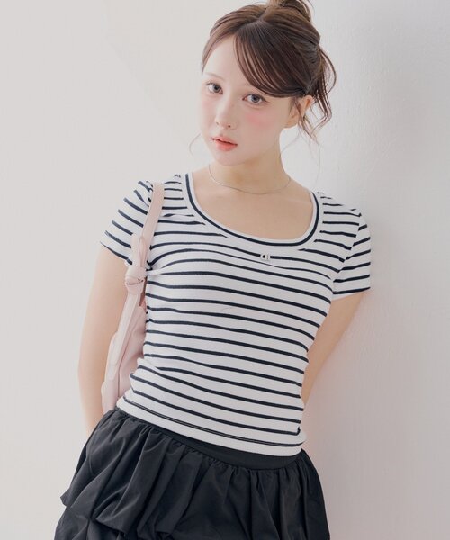 Chico(チコ)の「ロゴプレートチビT(Tシャツ/カットソー・レディース・ホワイト系その他2/ホワイト/ブラック・FREE)」の6枚目の写真