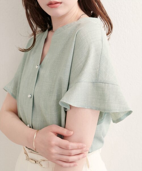 natural couture(ナチュラルクチュール)の「【sherbet line】麻調合繊フリル袖ブラウス(シャツ/ブラウス・レディース・ライトベージュ/ミント/ライトグレー/ブラック/サックスブルー/チャコールグレー/モカ・FREE)」の10枚目の写真