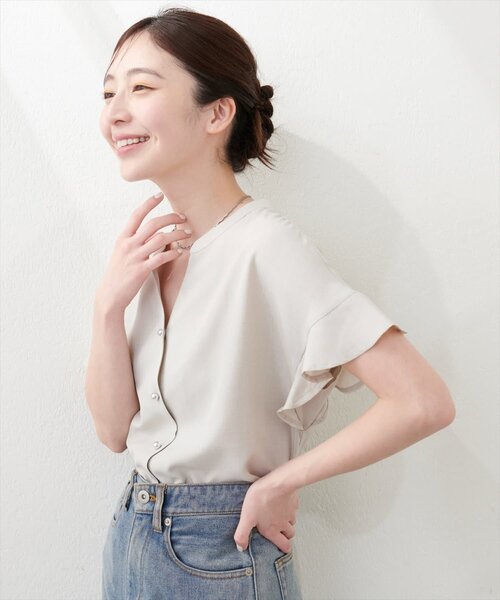 natural couture(ナチュラルクチュール)の「【sherbet line】麻調合繊フリル袖ブラウス(シャツ/ブラウス・レディース・ライトベージュ/ミント/ライトグレー/ブラック/サックスブルー/チャコールグレー/モカ・FREE)」の16枚目の写真