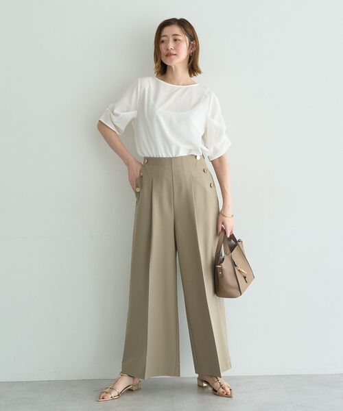 YECCA VECCA(イェッカヴェッカ)の「パールタックスリーブブラウス(シャツ/ブラウス・レディース・チェック/ストライプ/オフホワイト・FREE)」の22枚目の写真