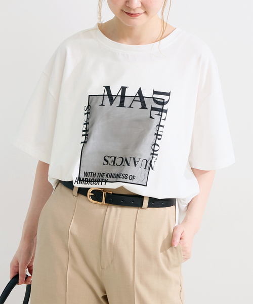 B.C STOCK（ベーセーストック）の「手洗い可 / オーガンジープリントロゴTEE（Tシャツ/カットソー・レディース・アイボリー/ブラウン/チャコールグレー・FREE）」の2枚目の写真