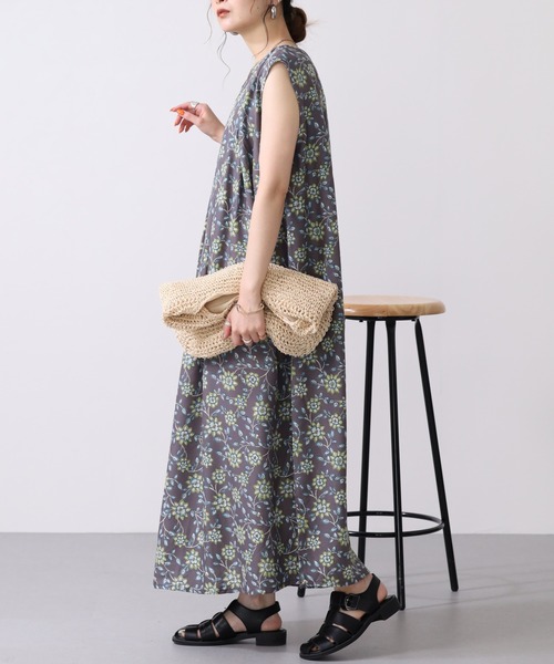 atONE(アットワン)の「接触冷感レーヨンプリントタックワンピース ノースリーブ(ワンピース・レディース・グレー/ライム/ネイビー/ブルーグリーン・L/M)」の18枚目の写真