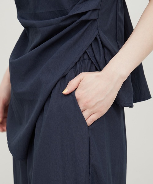 OFROOM（オフルーム）の「Linen Touch Cami Setup｜リネンタッチキャミセットアップ（セットアップ・レディース・ブラック/ベージュ/ネイビー・FREE）」の19枚目の写真